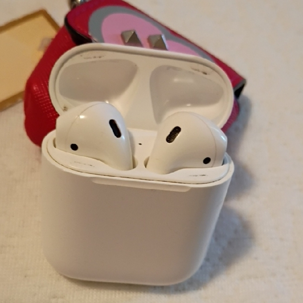 Apple-AirPods 2